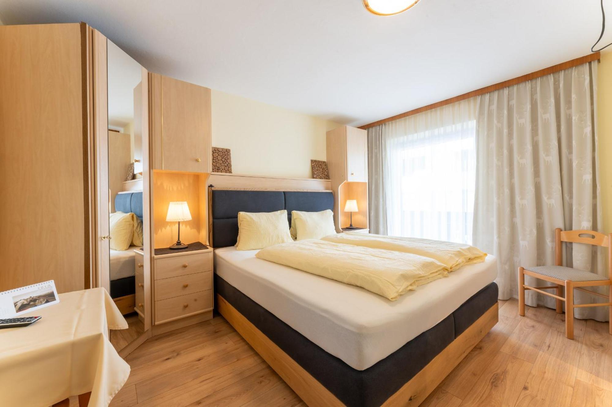 Gaestehaus -Pension Edelweiss Vent Luaran gambar